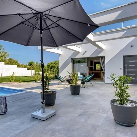 Villa Design M Pula, Pjescana Uvala