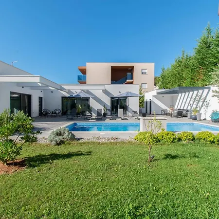 فيلة Design M Pula, Pjescana Uvala