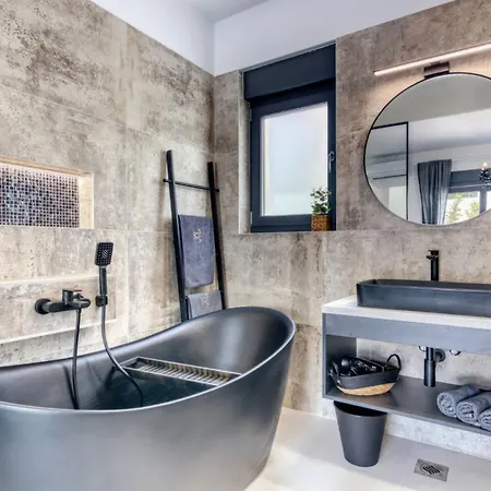 Design M Pula, Pjescana Uvala *