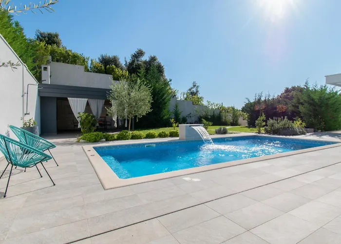 Design M Pula, Pjescana Uvala