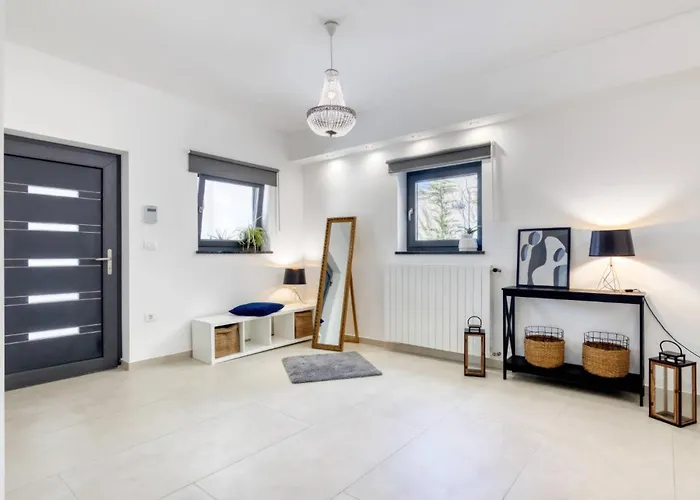 Design M Pula, Pjescana Uvala Вілла