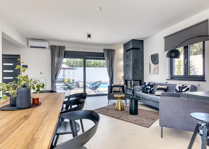 Design M Pula, Pjescana Uvala