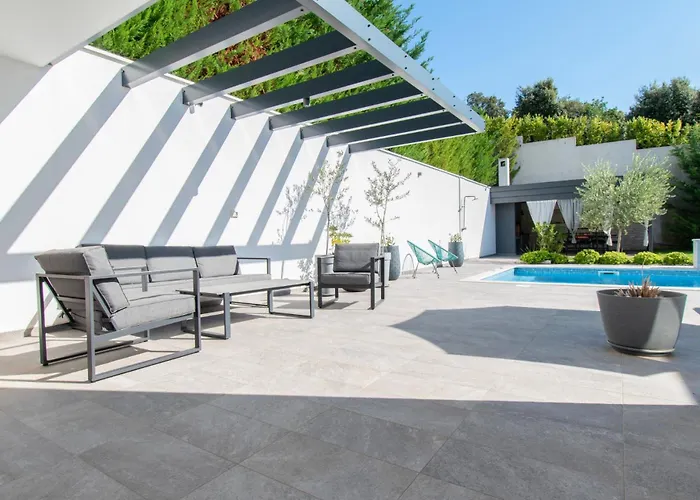 Вілла Design M Pula, Pjescana Uvala